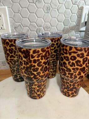 Lot of 4 BonBon 30 oz Tumbler Cheeta Leopard Print Stainless Steel Insulated NEW